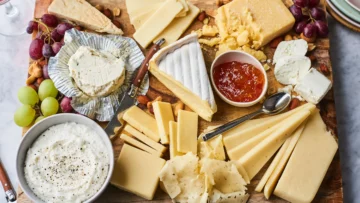15-Great-Grocery-Store-Cheeses-for-Any-Cheese-Board_057