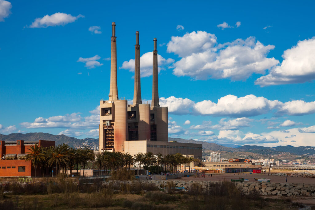 chimneys besos power thermal station barcelona 10000 1024x683 1