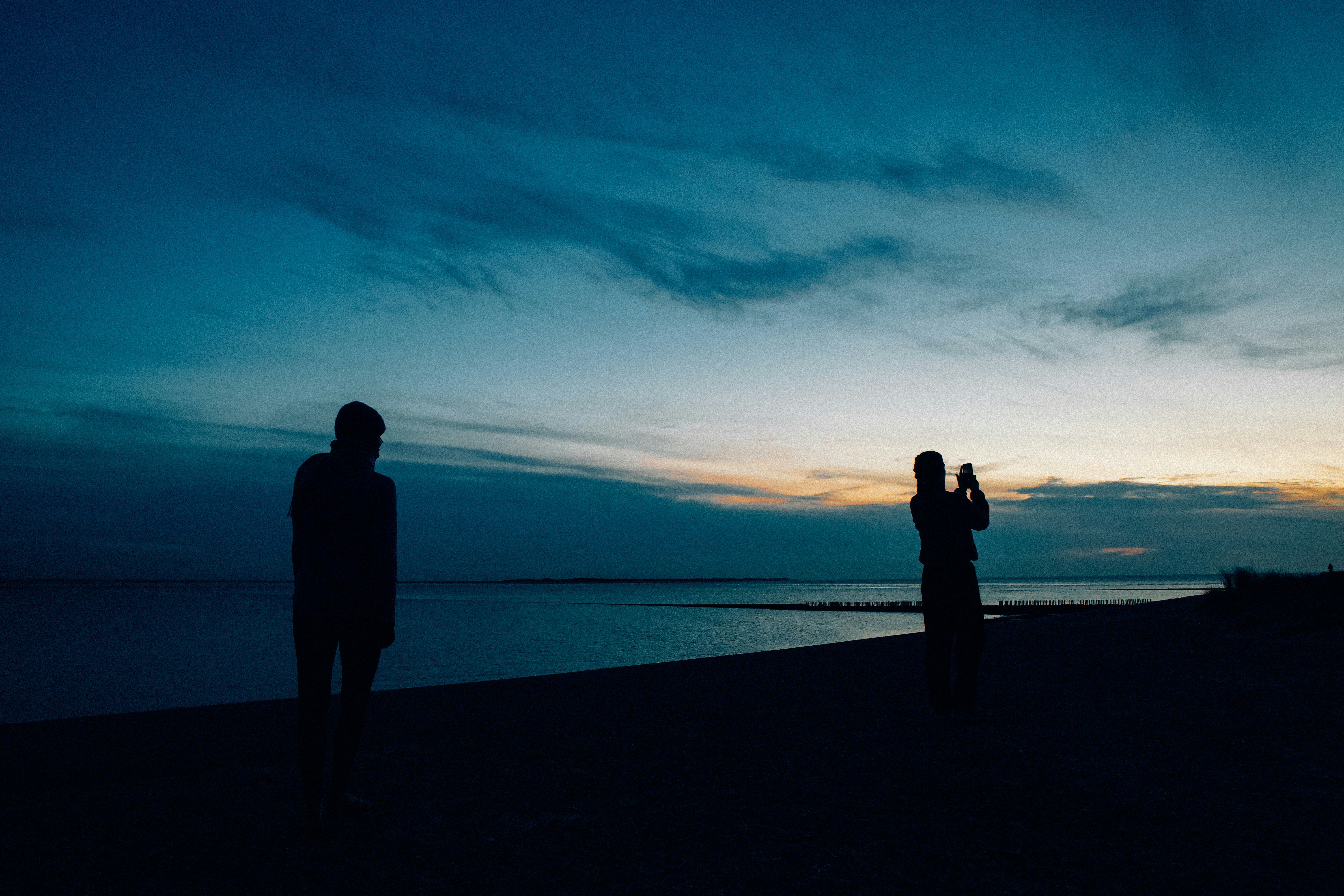 christian lue j2AkprR4h6o unsplash