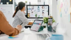 how does teachhub address the challenges of hybrid learning environments